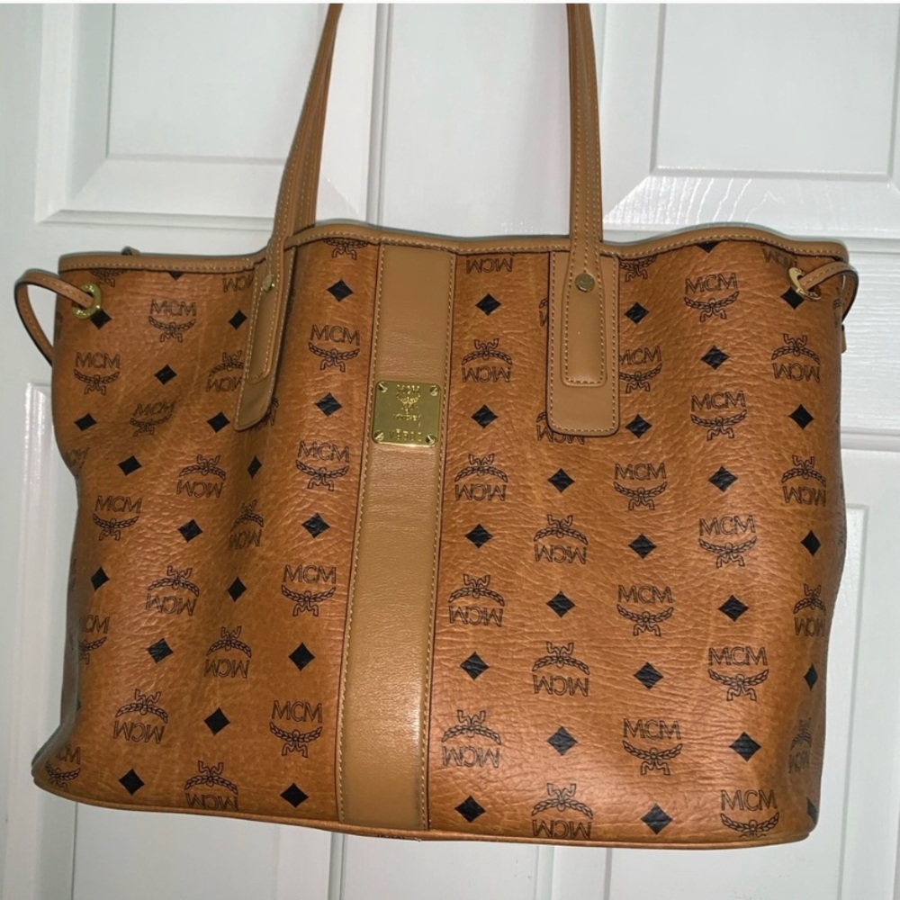 MCM Reversible Liz Shopper in viscetos